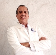 Dr. Ricardo Vidrio Oliva