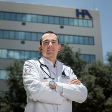 Dr. Jassel Velázquez Navarro