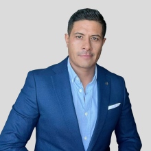 Dr. Arturo Muñoz Cobos