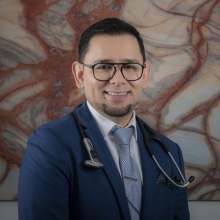 Dr. Daniel Frías Fierro