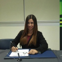 Dr. Erika Loya Rodríguez