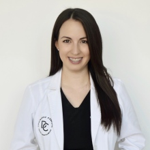 Dr. Adriana Lizbet Domínguez Córdova