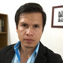 Dr. Josué Guevara Dávila