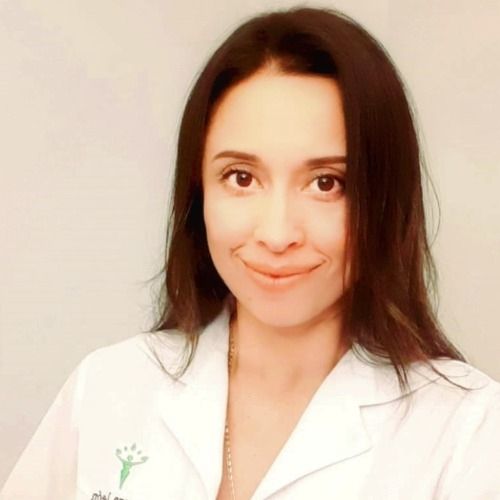 Dr. Lisaura León
