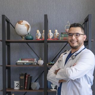 Dr. Damián Gonzalo Acosta Torres