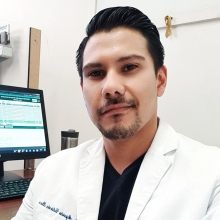 Dr. Alejandro Calderón Baca