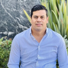 Dr. Alberto Enriquez Bailon