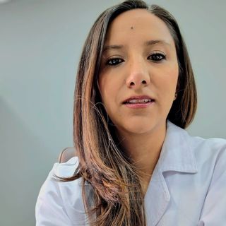 Dr. Adriana Salgado