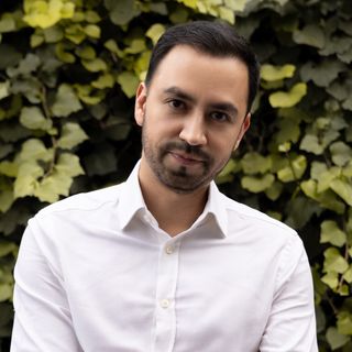 Dr. Esteban Ortega