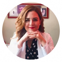 Dr. Begonia Casas Becerra