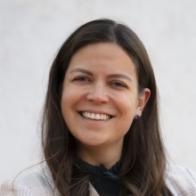 Dr. Carmen Olmos Zavala