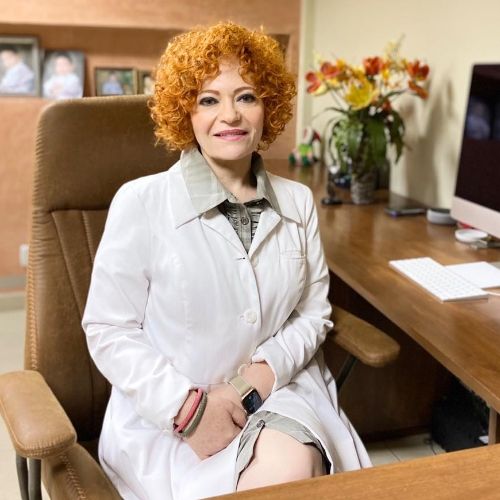 Dr. Lizzie Judith Perulles Lara