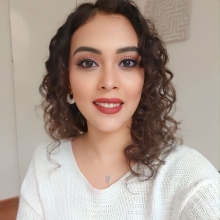 Dr. Scarlett Marentes