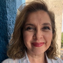 Dr. Anylu Silva