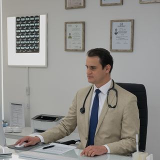Dr. Benjamín Martínez Villalobos