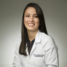 Dr. Tania Sofía Mena Ureta