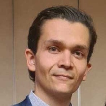 Dr. Cristóbal Benítez Rodríguez