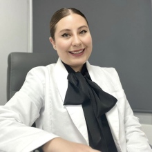 Dr. Kenia Darlene Bolaños Armendáriz