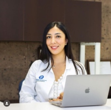 Dr. Andrea Marín Zapata