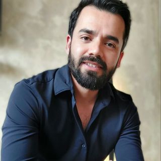 Dr. Carlos Daniel Trujillo Castro