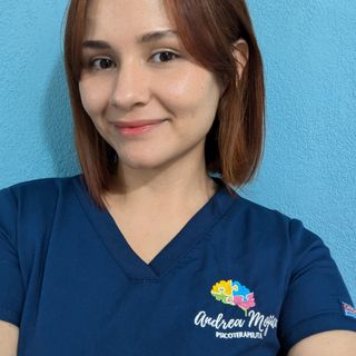 Dr. Andrea Isabel Mojica Domínguez