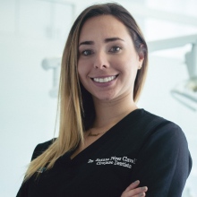 Dr. Roxana Pérez Clavell