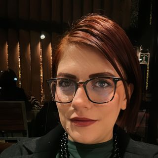 Dr. Sara Julieth Leo Rodríguez